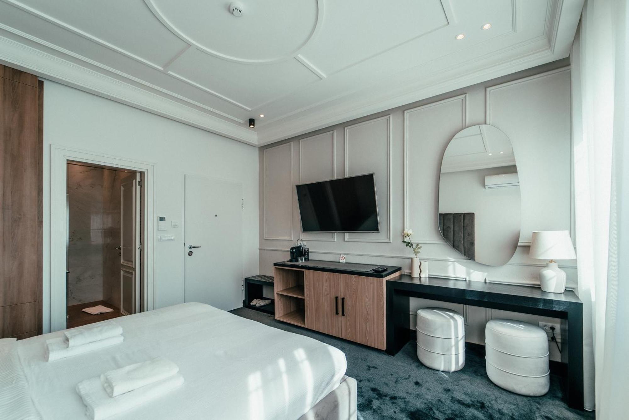 Biarritz Luxury Apartments เบลเกรด ภายนอก รูปภาพ