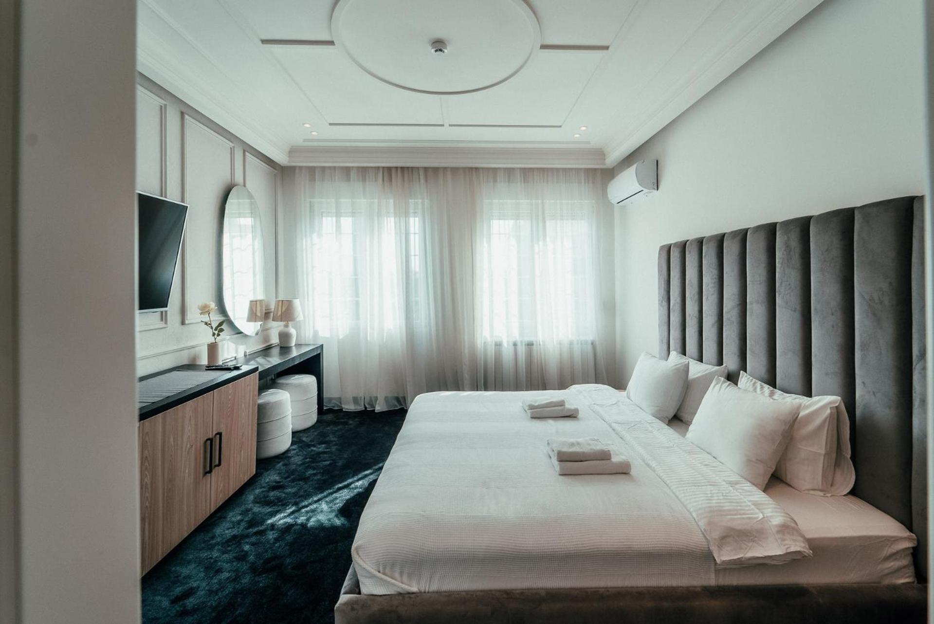 Biarritz Luxury Apartments เบลเกรด ภายนอก รูปภาพ